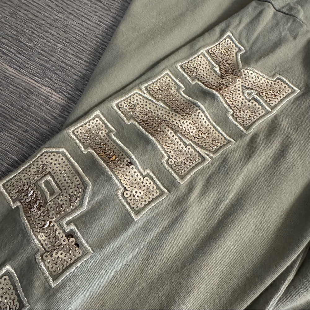 Victoria’s Secret PINK Sweatshirt Sz M Army Green Sequin Logo Cotton - Picture 5 of 7